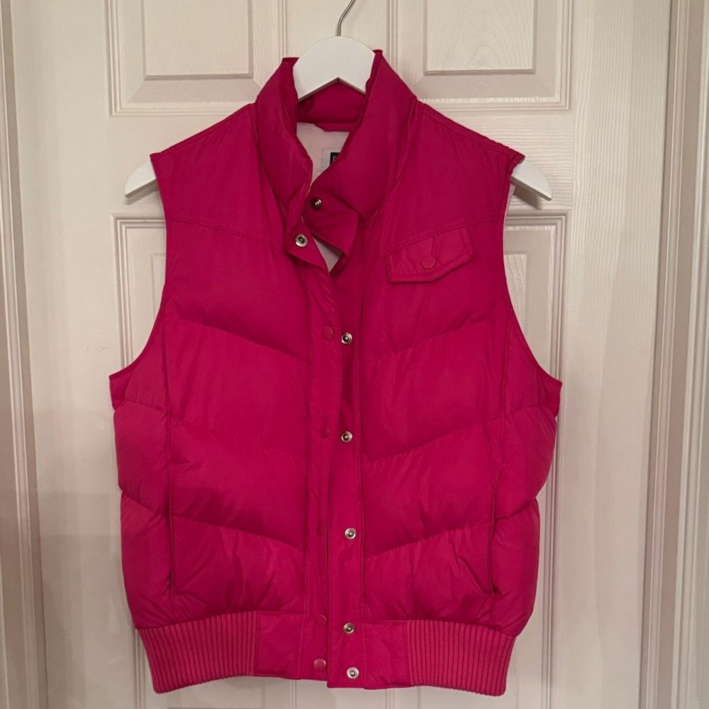 GAP Fuchsia Puffer Vest